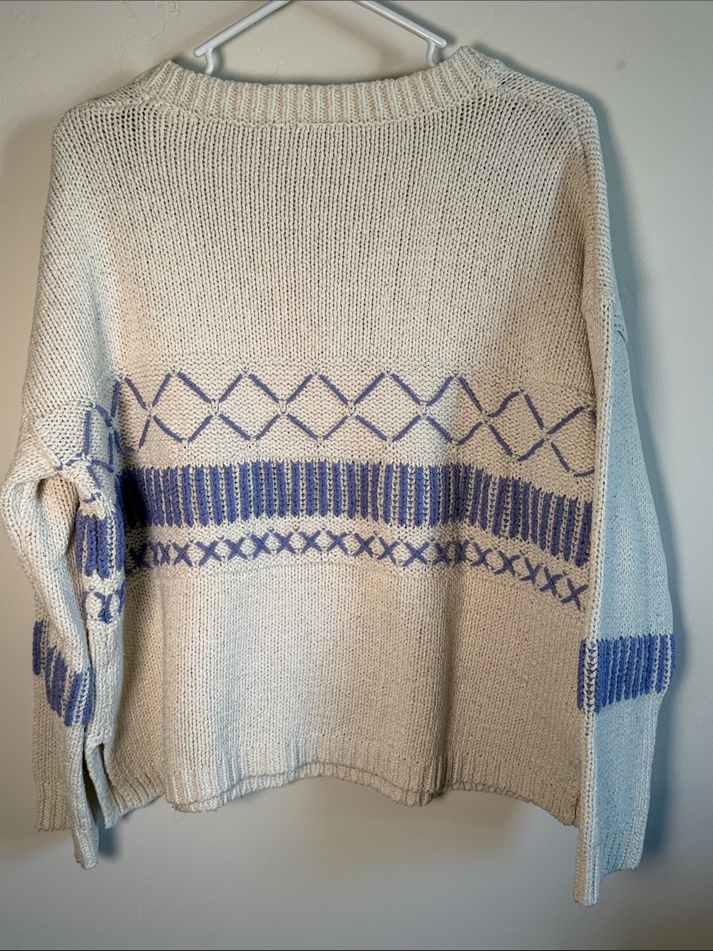 ARULA Cream V-Neck Sweater with periwinkle Stripes - Picture 5 of 8